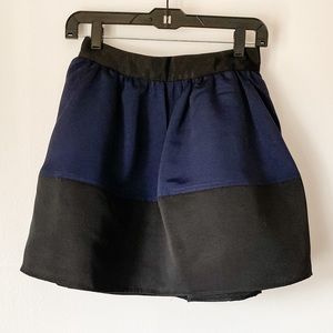 Express black and navy high waisted bubble skirt